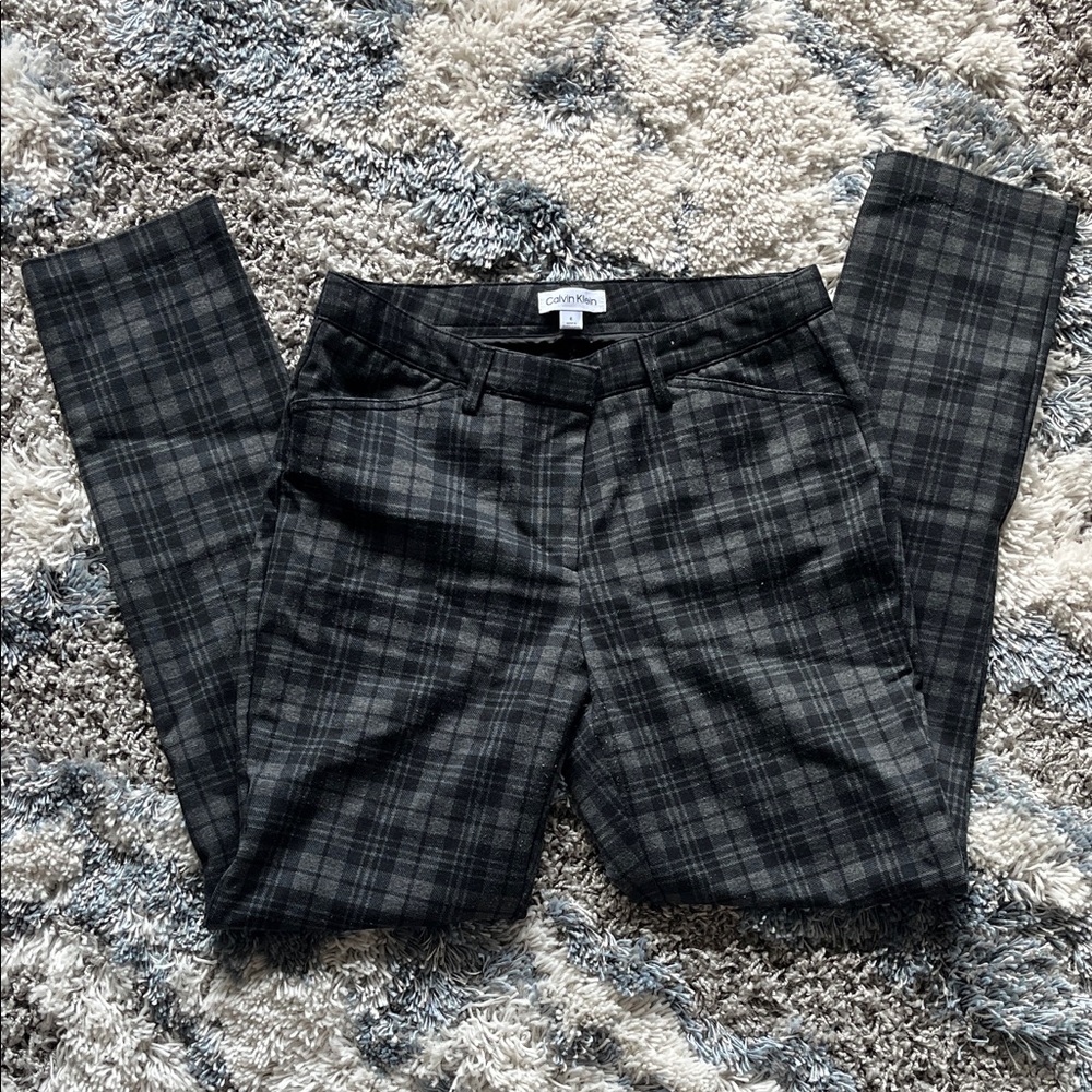 Calvin Klein Gray Checkered Women's Cropped Pants